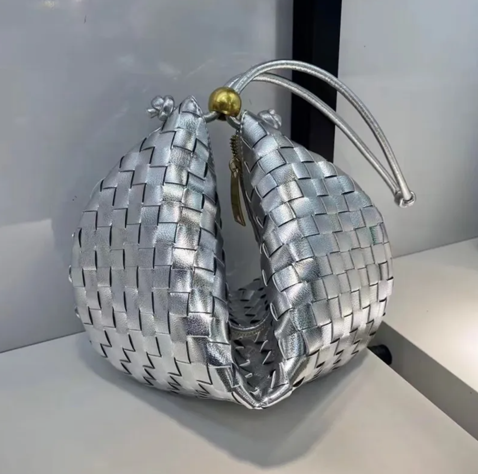 Chic Maxi Shoulder Bag
